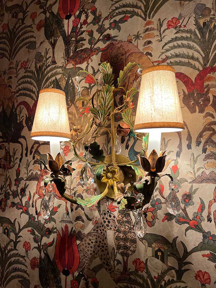 Descriptive Alt Text